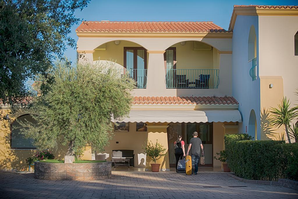 Hotel Ristorante Il Vascello Коста Рей Екстериор снимка