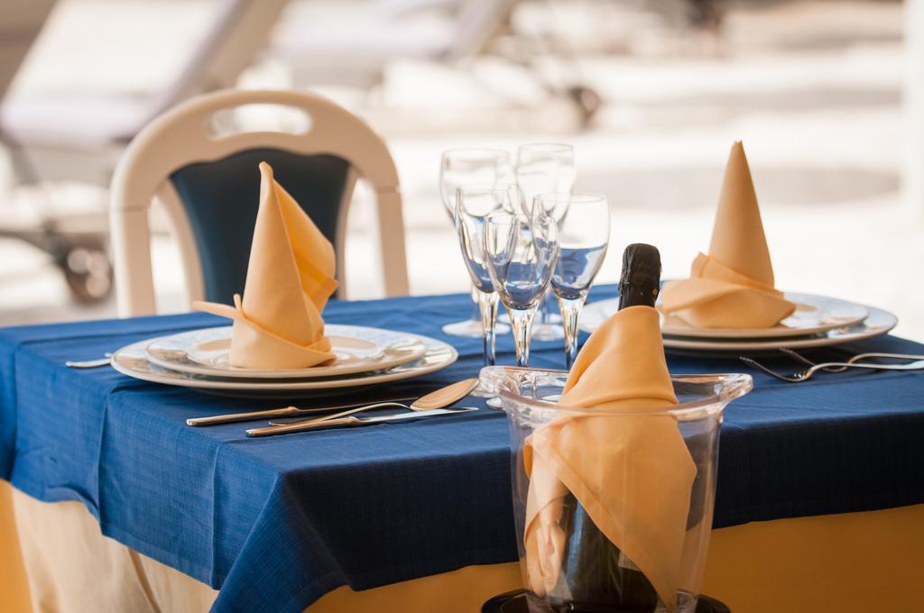 Hotel Ristorante Il Vascello Коста Рей Екстериор снимка