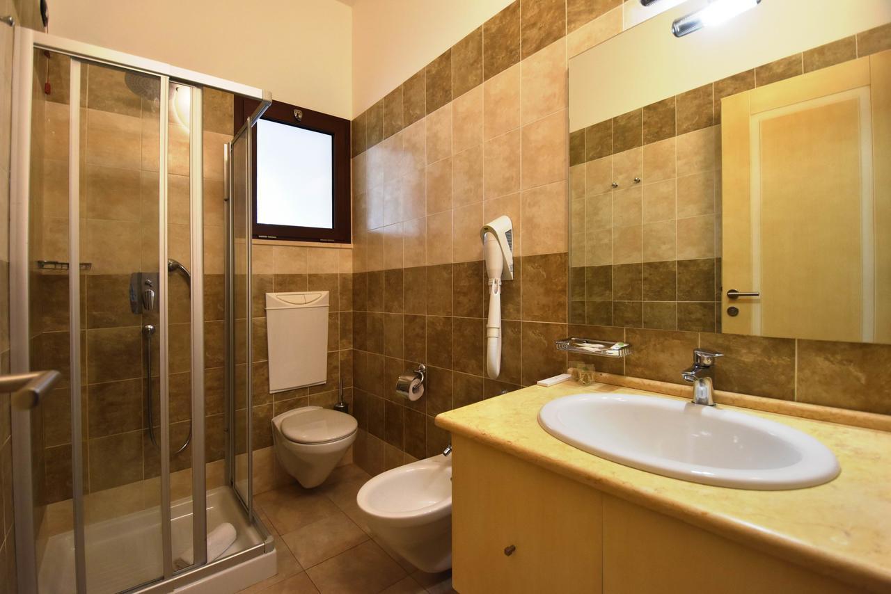 Hotel Ristorante Il Vascello Коста Рей Екстериор снимка