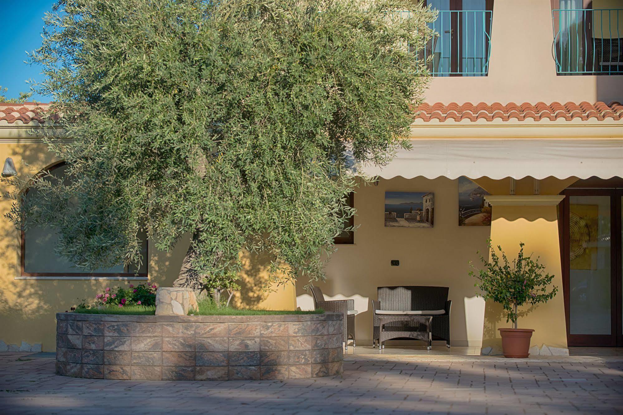 Hotel Ristorante Il Vascello Коста Рей Екстериор снимка