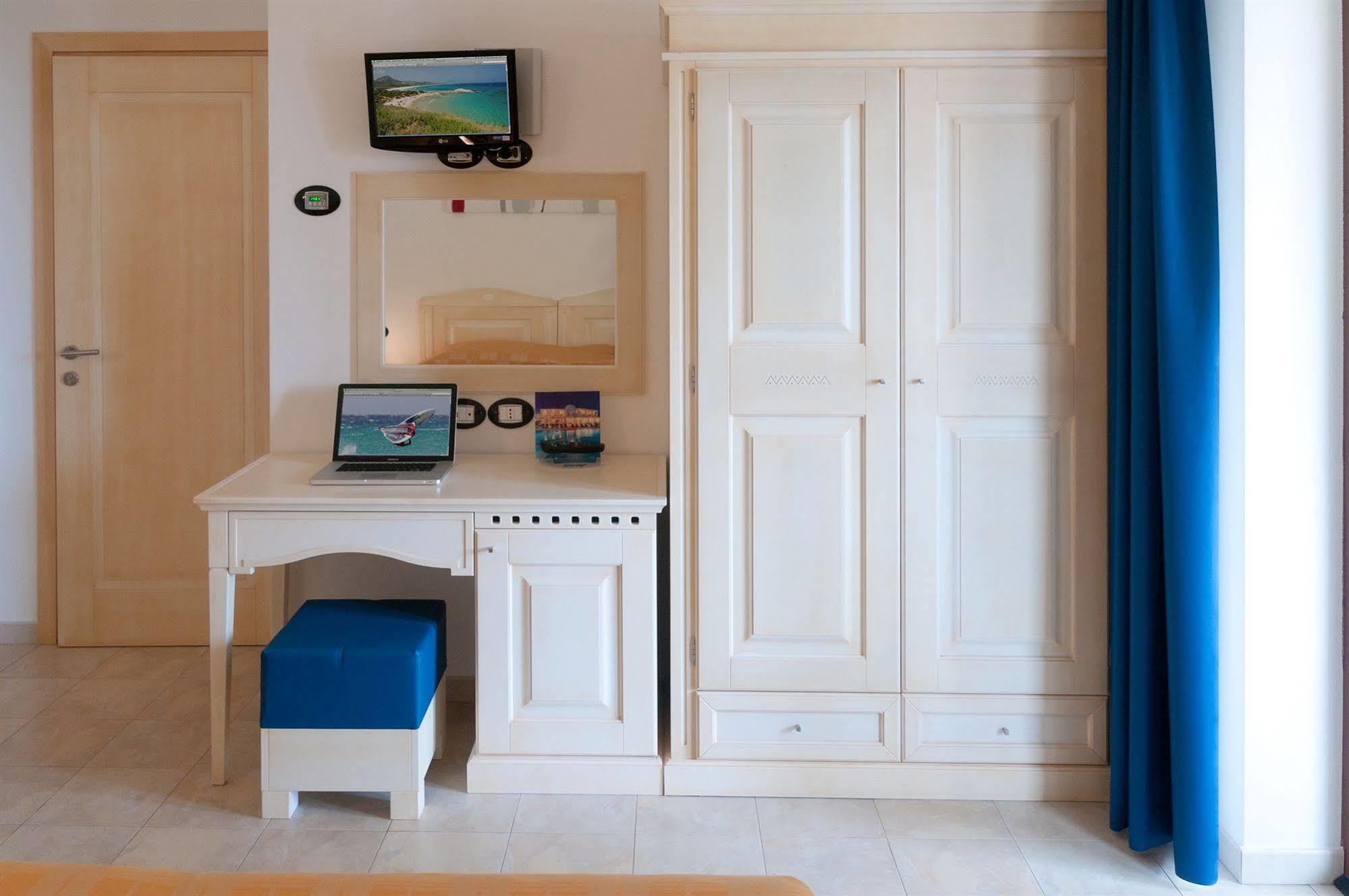 Hotel Ristorante Il Vascello Коста Рей Екстериор снимка