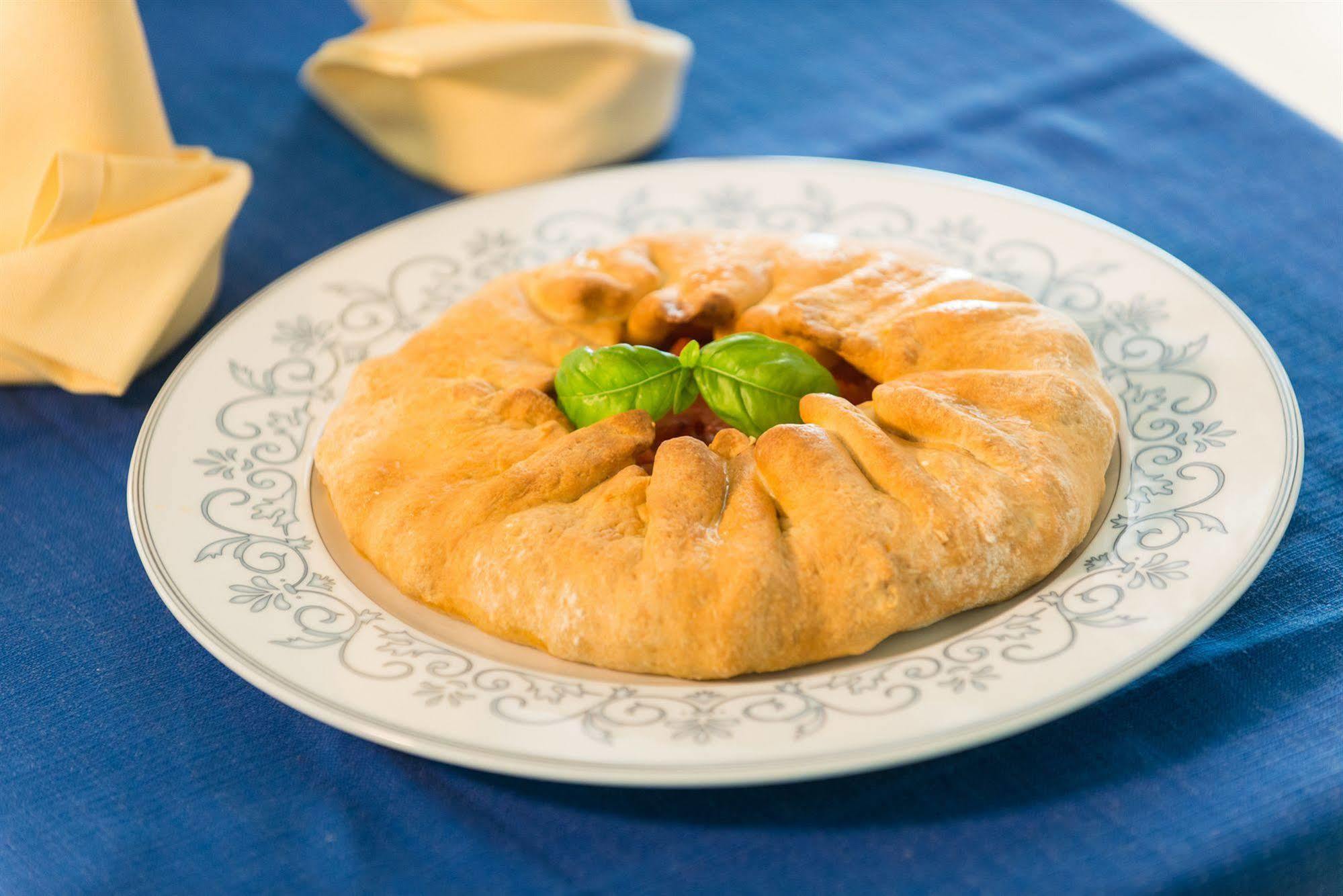Hotel Ristorante Il Vascello Коста Рей Екстериор снимка